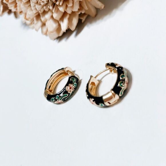 Floral hoop earrings M287 - Picture 6 of 6